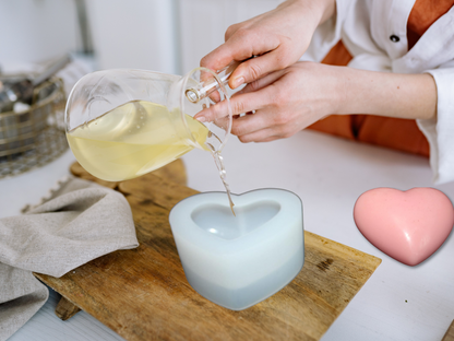 Wax heart freshener for closets and drawers – Spring & Summer scents  – Fresh, Fruity & Floral for Bright Seasonal Vibes