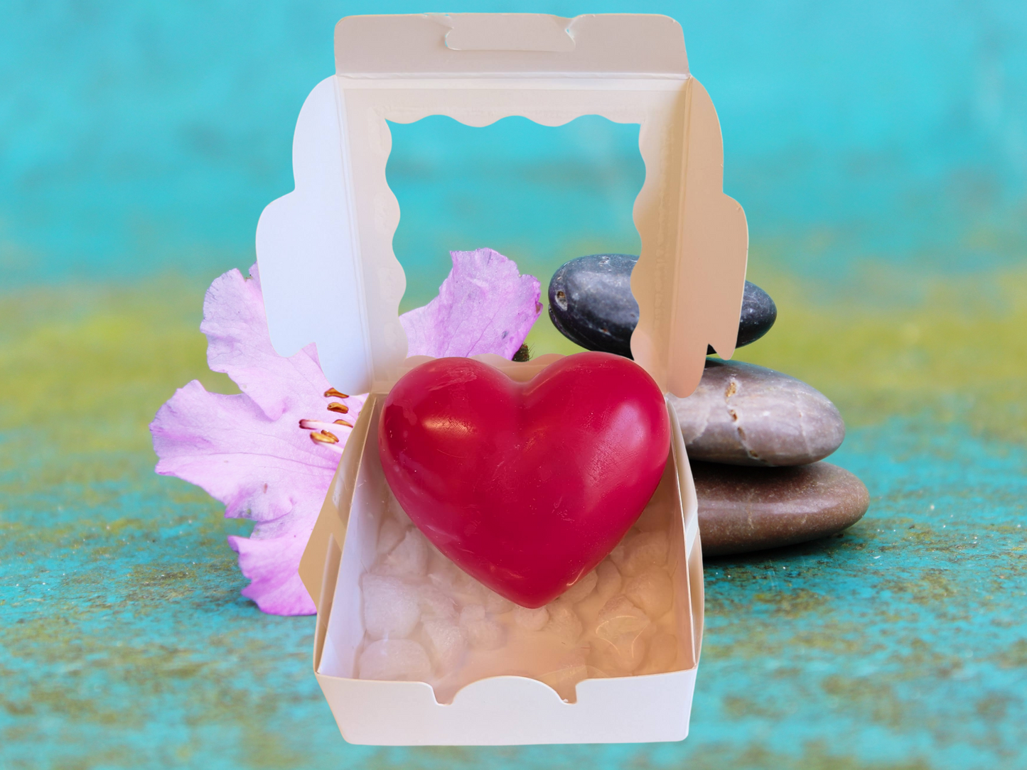 Wax heart freshener for closets and drawers - Romantic & Floral – Elegant Floral Blends for Gifting & Everyday Luxury