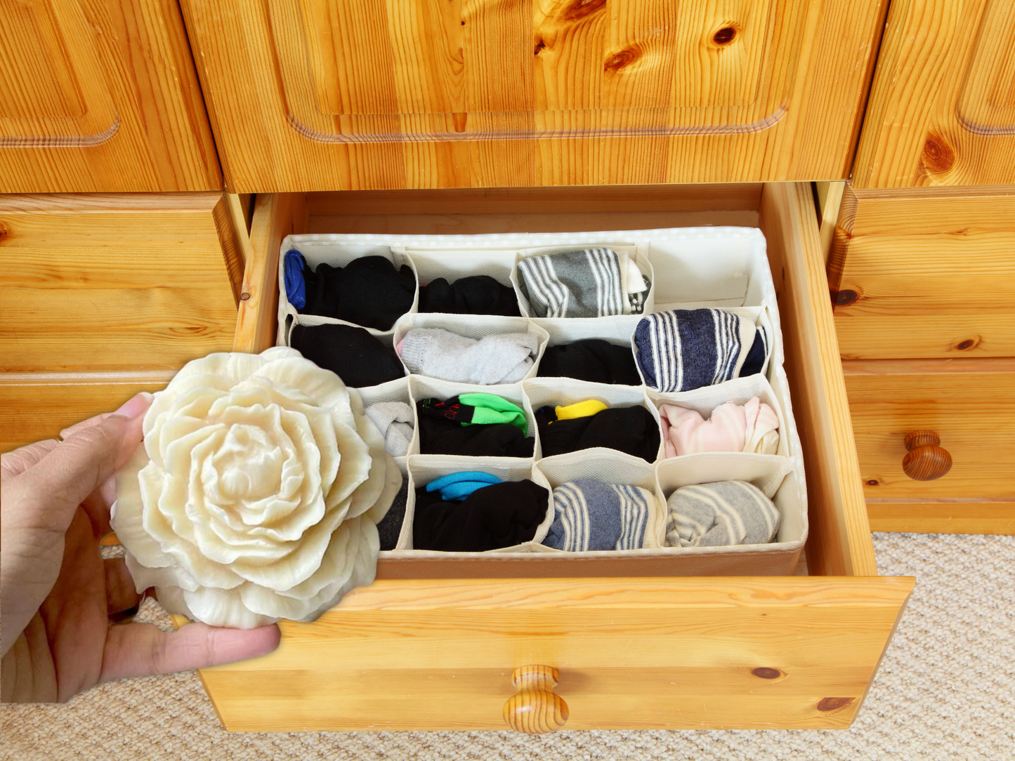 Wax flowers fresheners - Best-Selling scents for your closets and drawers - Signature Collection