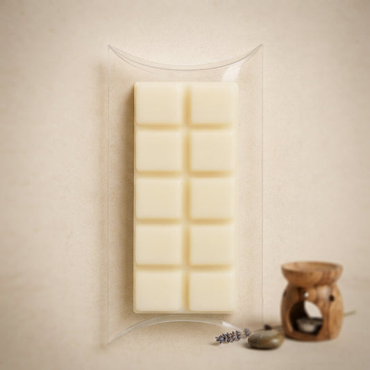 Snap bar of soy wax melts in warm, comforting and lightly spiced scents