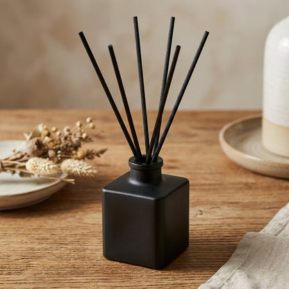 Bold & Masculine Reed Diffuser – Wood, Smoke & Obsidian