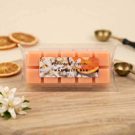 Snap bar of soy wax melts in cozy, woodsy and spiced fall and winter scents